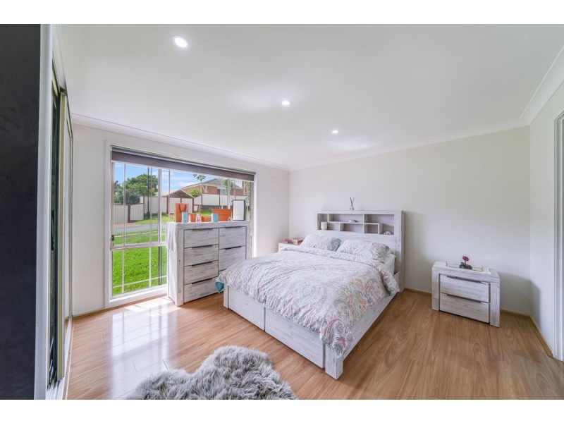 6 Gerroa Place, Prestons NSW 2170