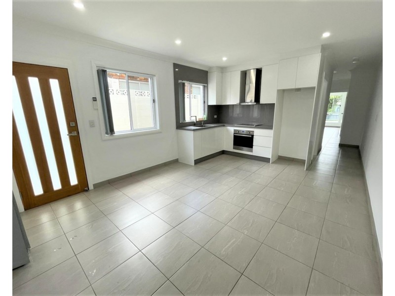 14a Moir St, Smithfield NSW 2164