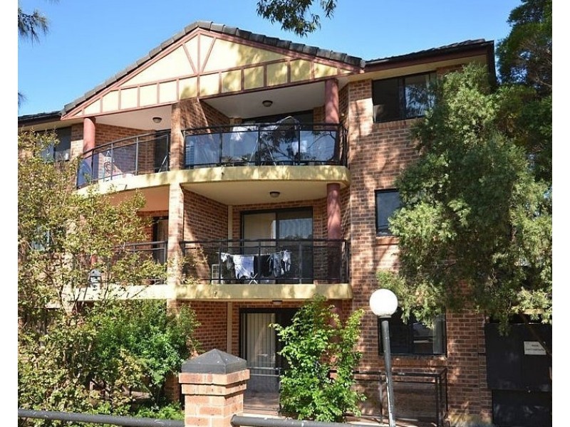 13/10 Todd St, Merrylands NSW 2160