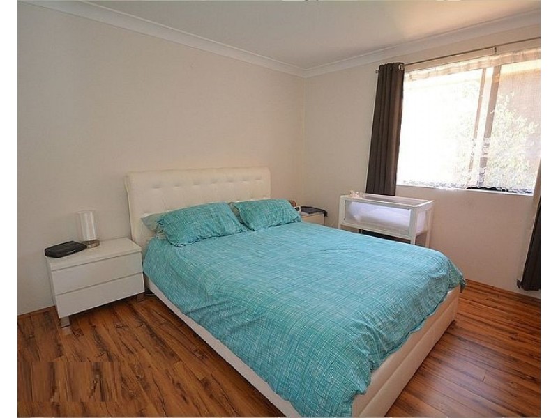 13/10 Todd St, Merrylands NSW 2160