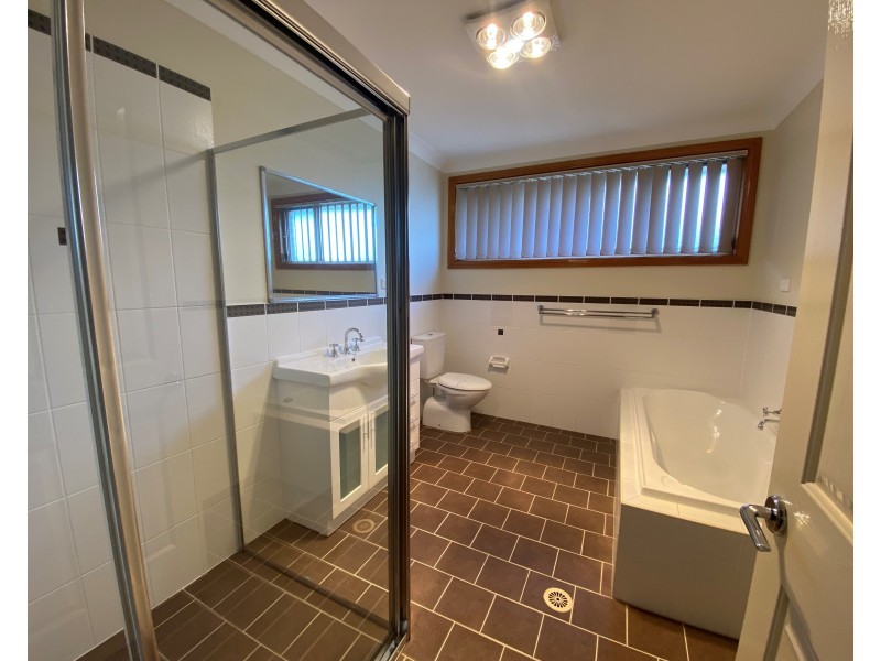 21c Grimson Cres, Liverpool NSW 2170