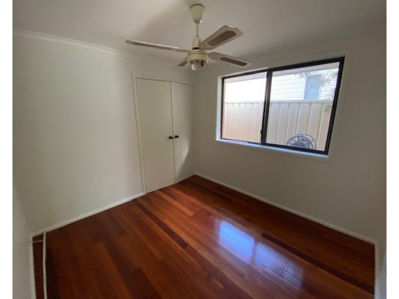 6 Carnation Ave, Casula NSW 2170