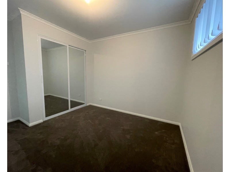 17 McMillan St, Gregory Hills NSW 2557