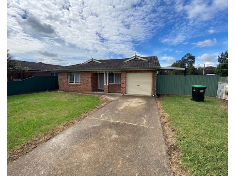 1 Nimbin Avenue, Hoxton Park NSW 2171