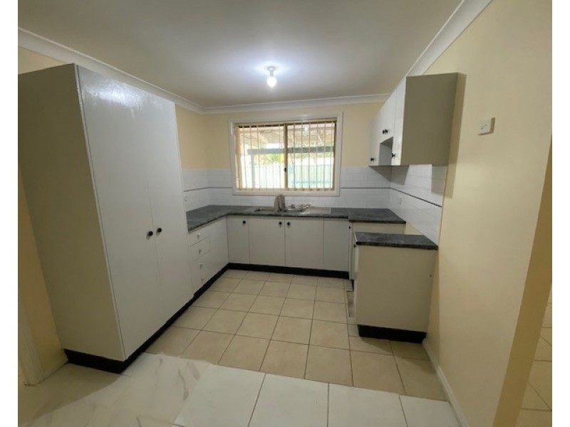 1 Nimbin Avenue, Hoxton Park NSW 2171