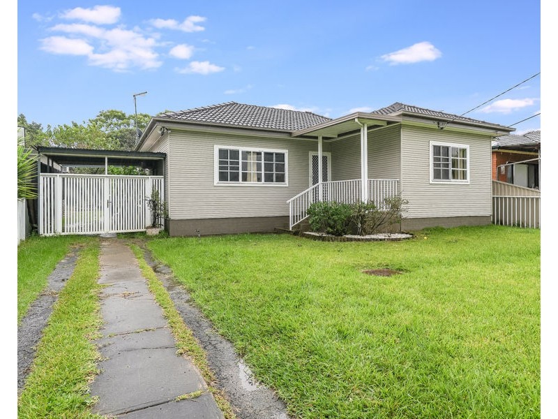 11 Coolaroo Crescent, Lurnea NSW 2170