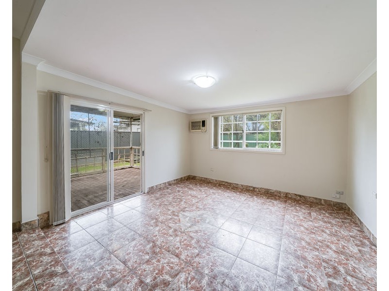 11 Coolaroo Crescent, Lurnea NSW 2170