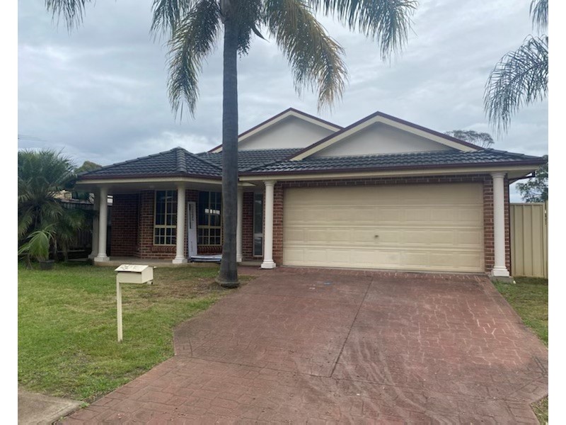 14 Kiama St, Prestons NSW 2170