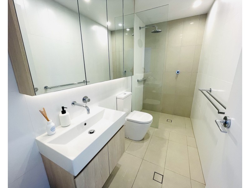 409/6a Atkinson St, Liverpool NSW 2170