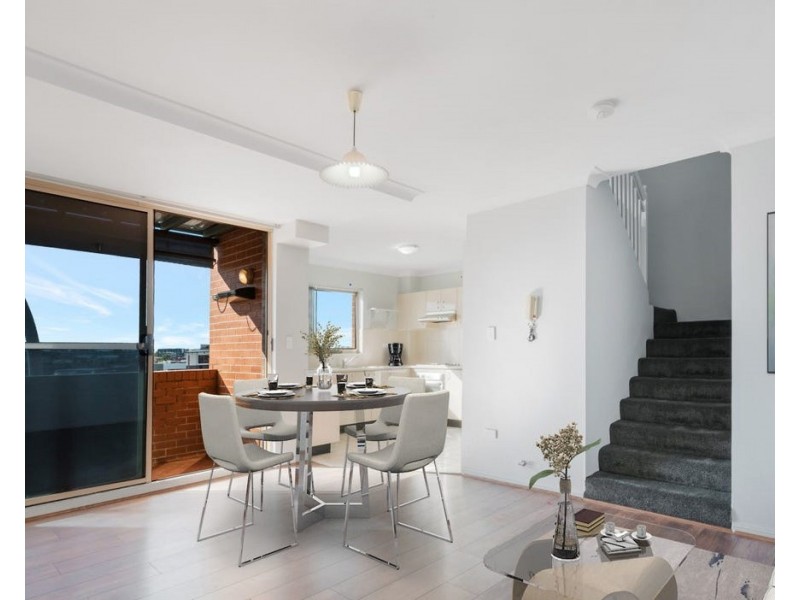 32/100 Terminus St, Liverpool NSW 2170