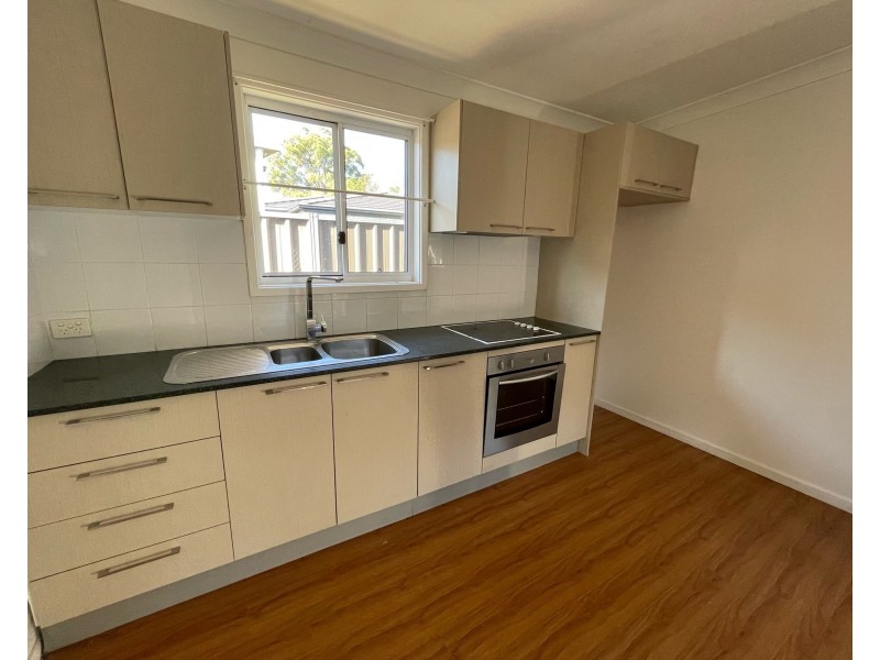 54a Willan Dr, Cartwright NSW 2168