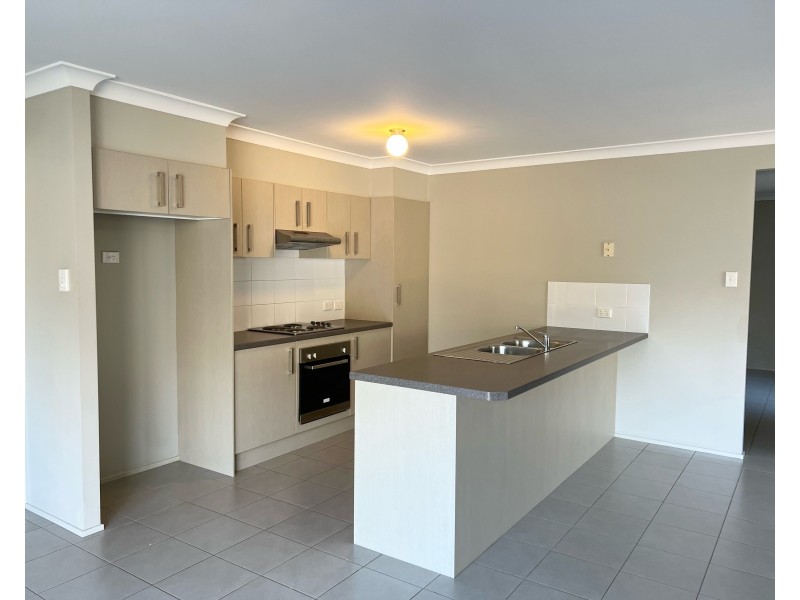 73 Belmont Avenue, Spring Farm NSW 2570