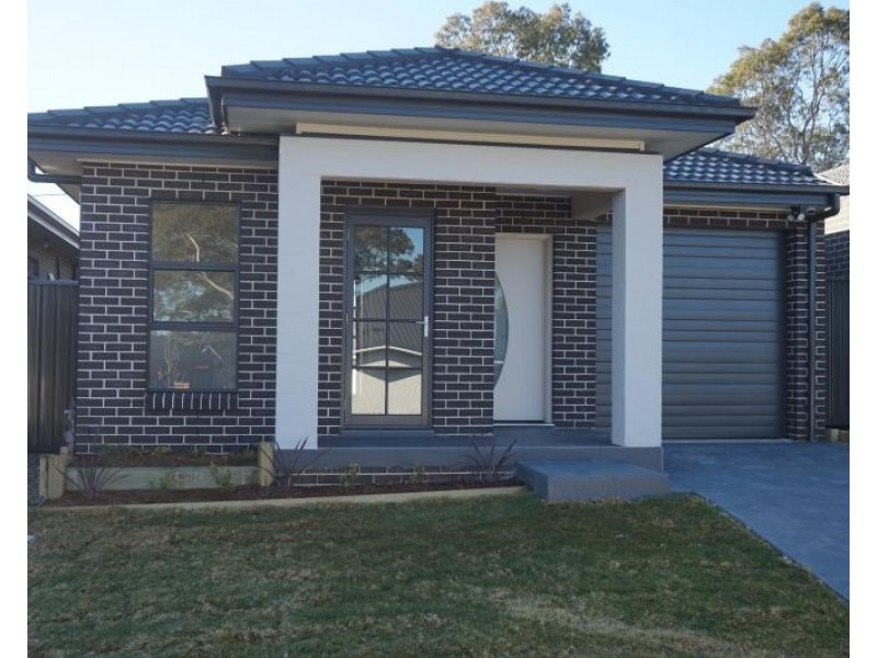 11 Winn Grove, Camden NSW 2570