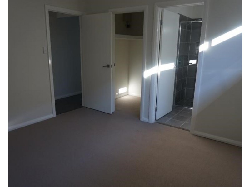 11 Winn Grove, Camden NSW 2570