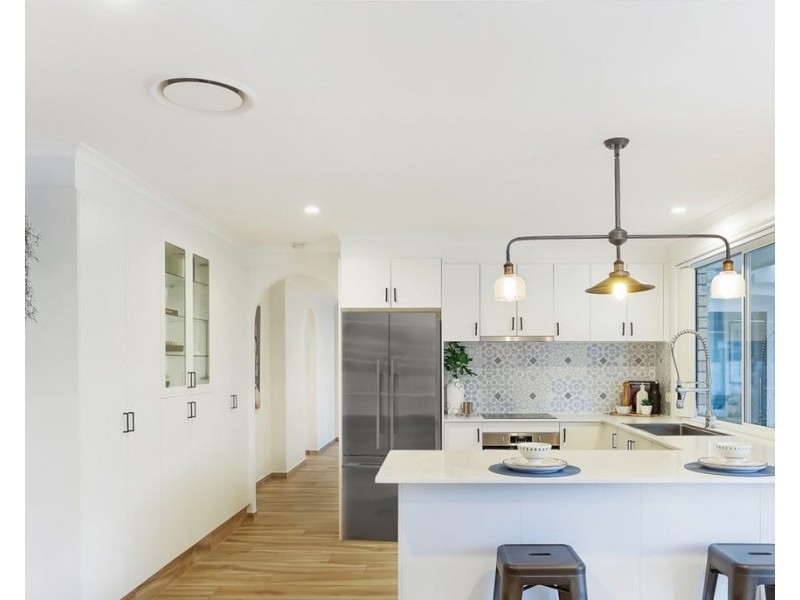 11 Norseman Cl, Green Valley NSW 2168