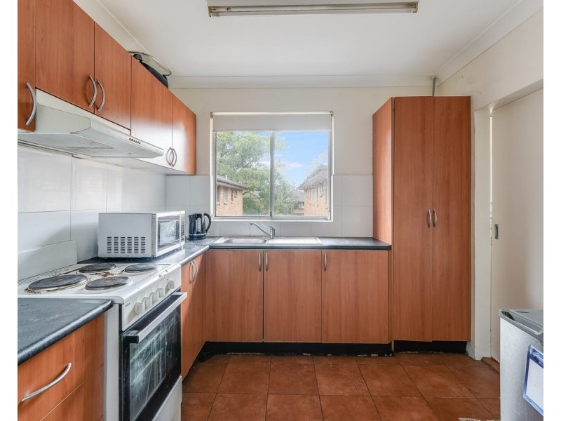 11/21 Lachlan St, Warwick Farm NSW 2170