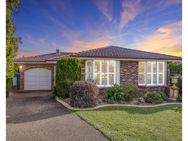 10 Cromarty Place, St Andrews NSW 2566