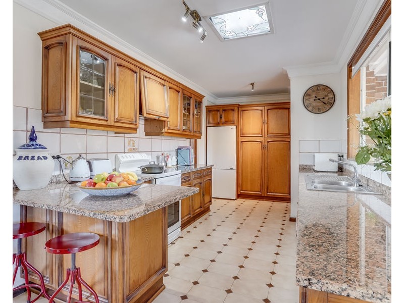 10 Cromarty Place, St Andrews NSW 2566