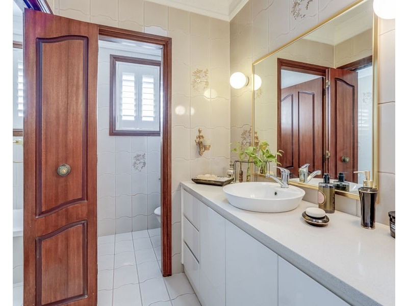 10 Cromarty Place, St Andrews NSW 2566