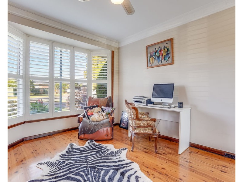 10 Cromarty Place, St Andrews NSW 2566