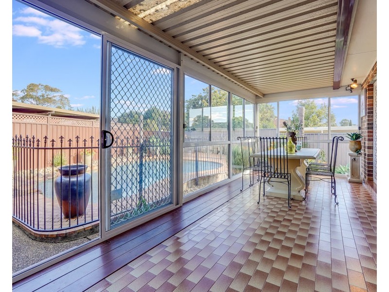 10 Cromarty Place, St Andrews NSW 2566