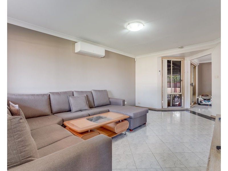 6 Grawin Close, Hinchinbrook NSW 2168