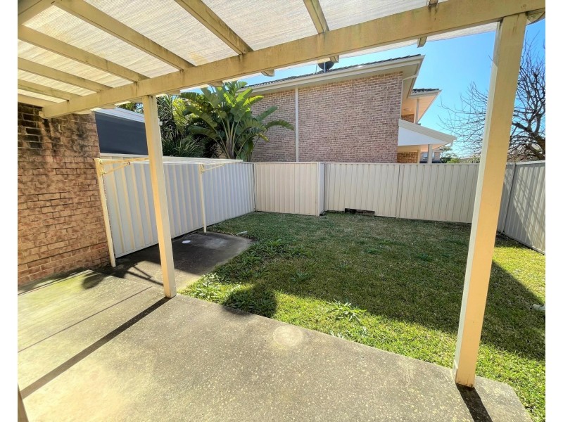 2/43-45 Araluen Ave, Moorebank NSW 2170