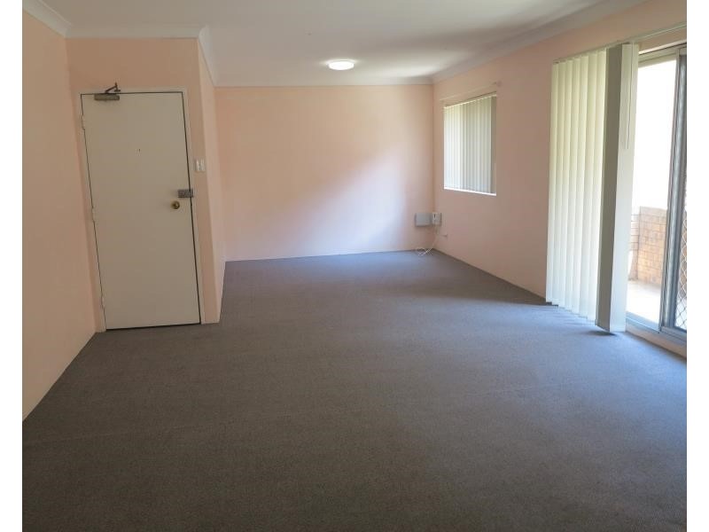 2/20-22 Charles St, Liverpool NSW 2170