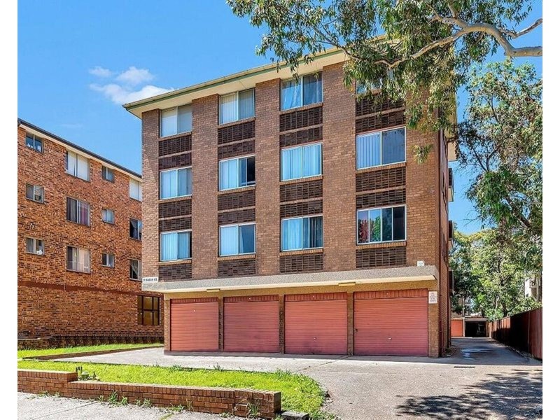8/2 Nagle Street, Liverpool NSW 2170