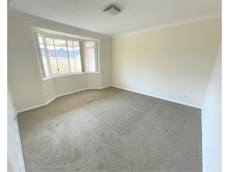 10 Bundanoon Rd, Prestons NSW 2170