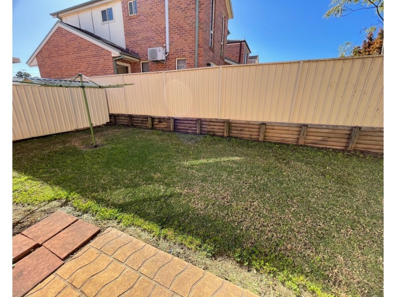 50 Michelago Cct, Prestons NSW 2170