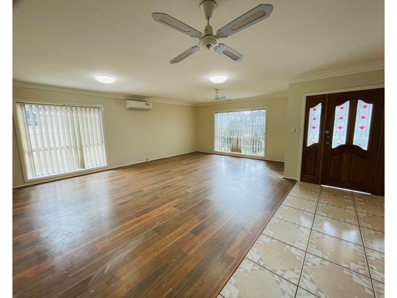 58 Kookaburra Rd, Prestons NSW 2170