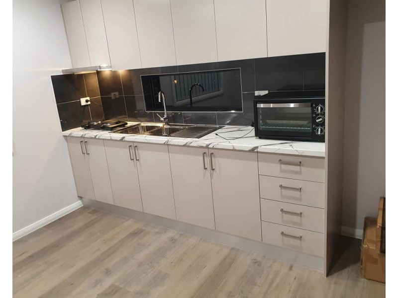 1b Oakwood Pl, Busby NSW 2168