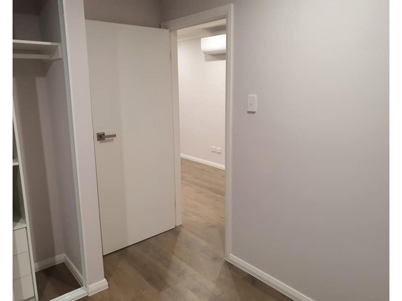 1b Oakwood Pl, Busby NSW 2168