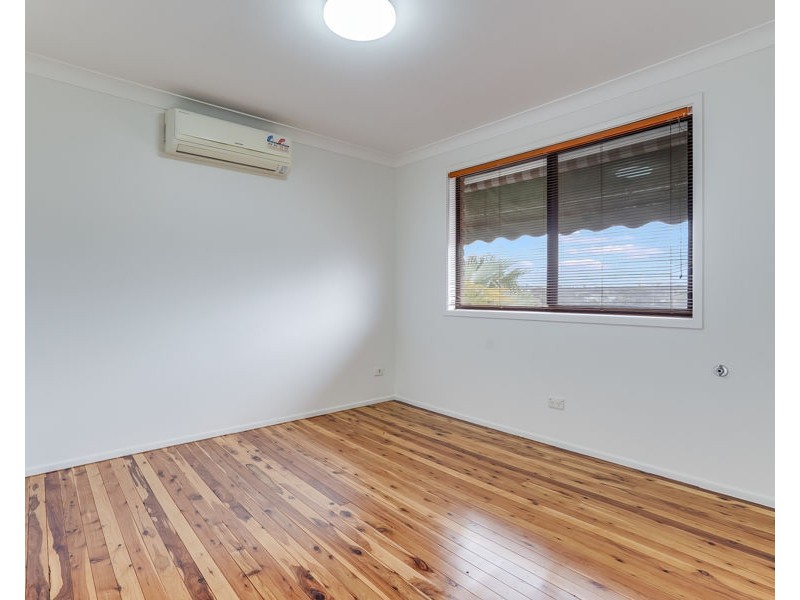 4 Durness Place, St Andrews NSW 2566