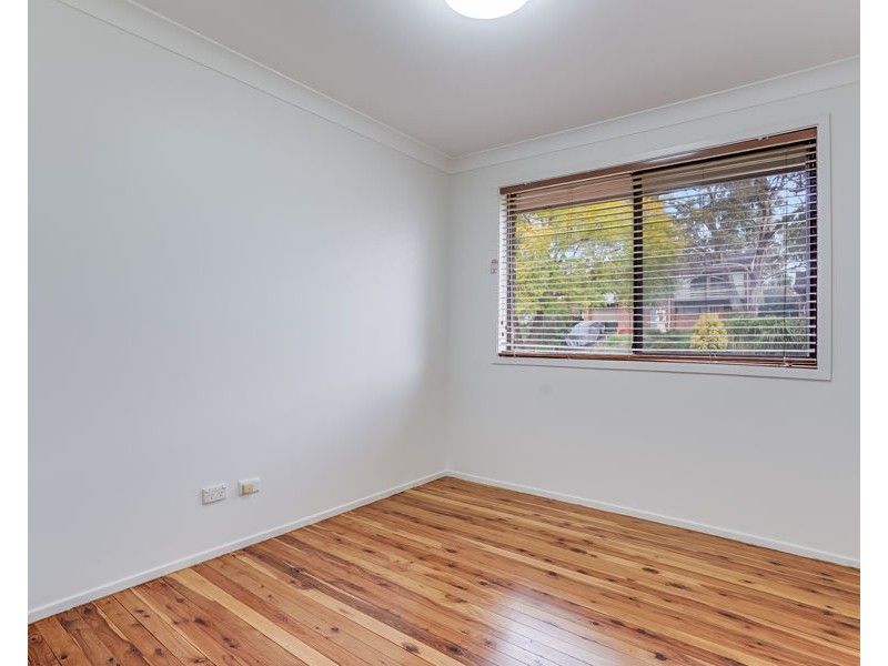 4 Durness Place, St Andrews NSW 2566