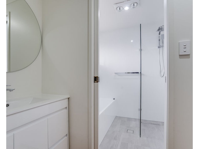 4 Durness Place, St Andrews NSW 2566