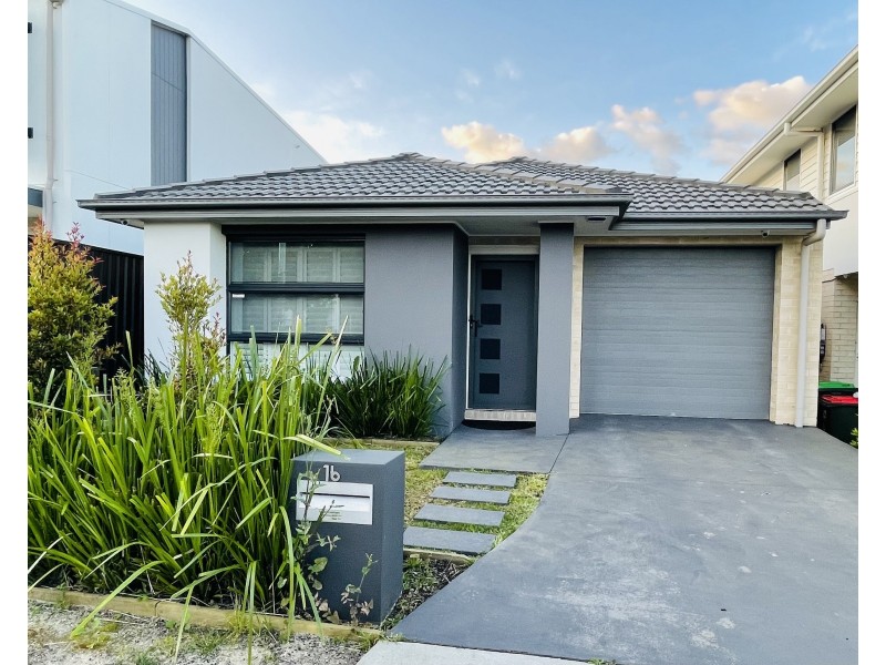 16 Giles Lane, Oran Park NSW 2570