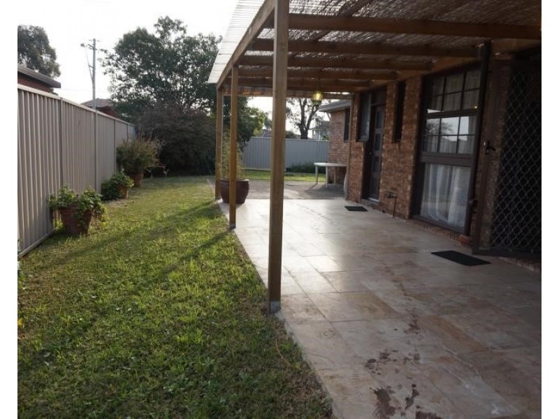 2 Kalimna St, Moorebank NSW 2170