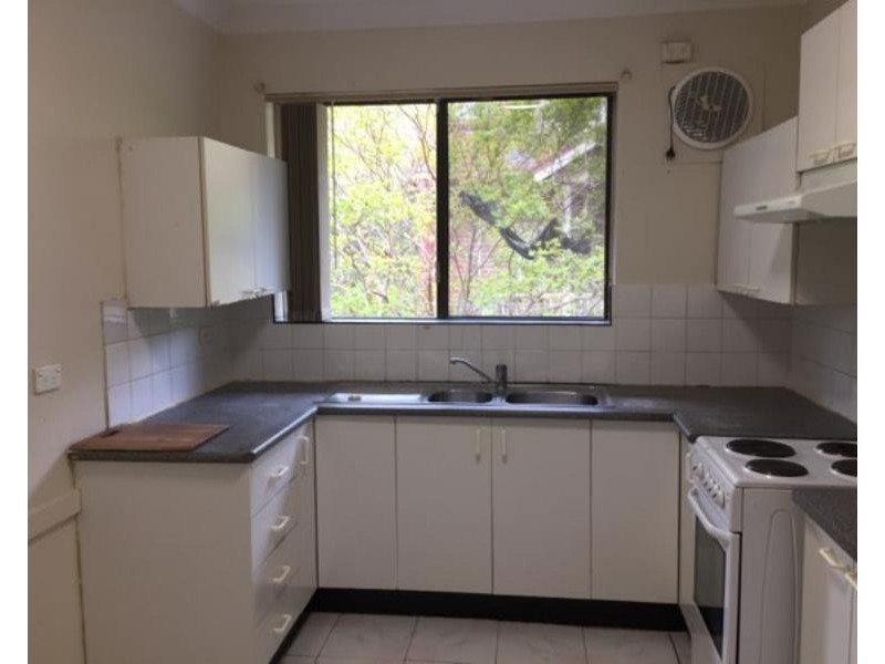 2/90 Copeland St, Liverpool NSW 2170