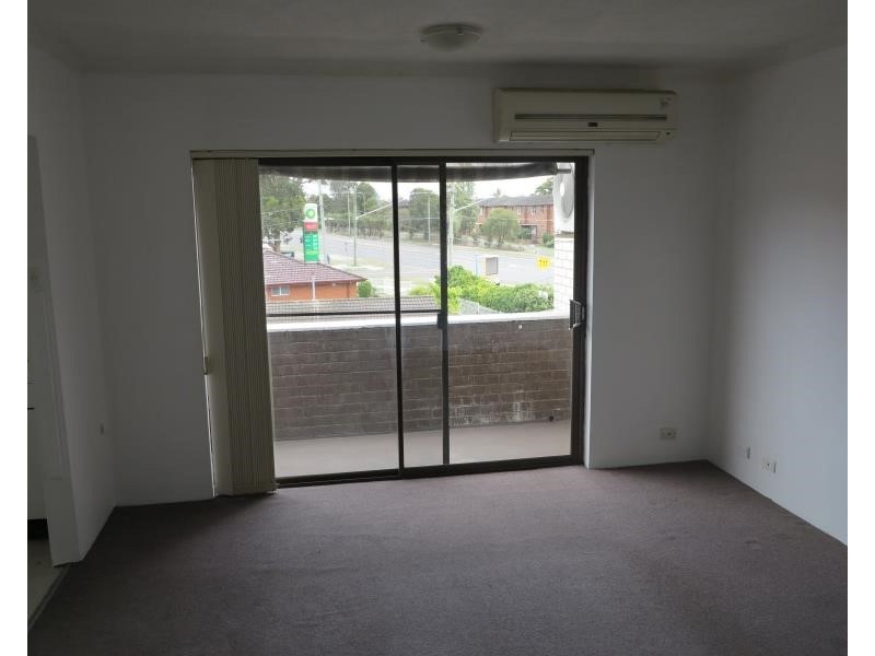 9/34 Remembrance Ave, Warwick Farm NSW 2170