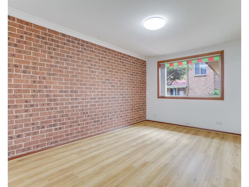 8/21 Kurrajong Road, Casula NSW 2170