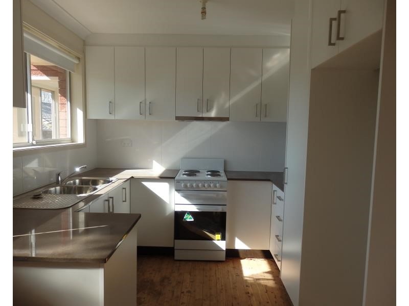 25 Lawson St, Campbelltown NSW 2560