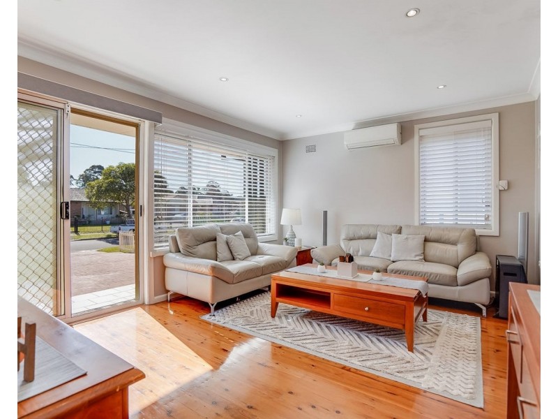 20 Charter St, Sadleir NSW 2168