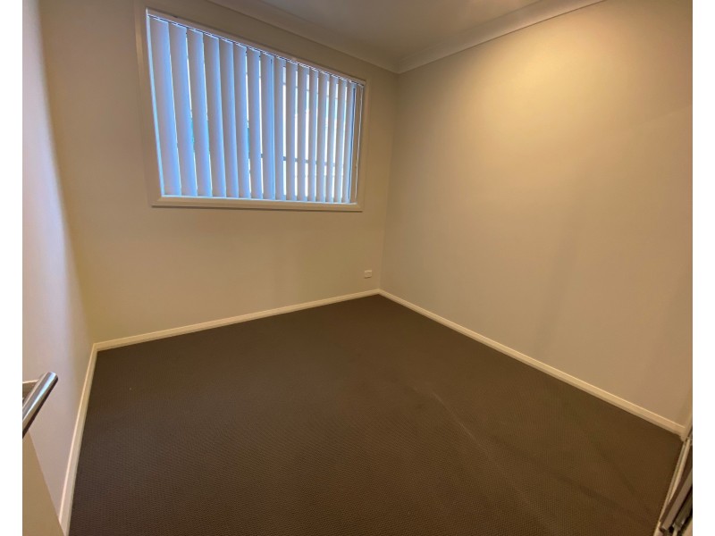 4 Mugagaru St, Austral NSW 2179