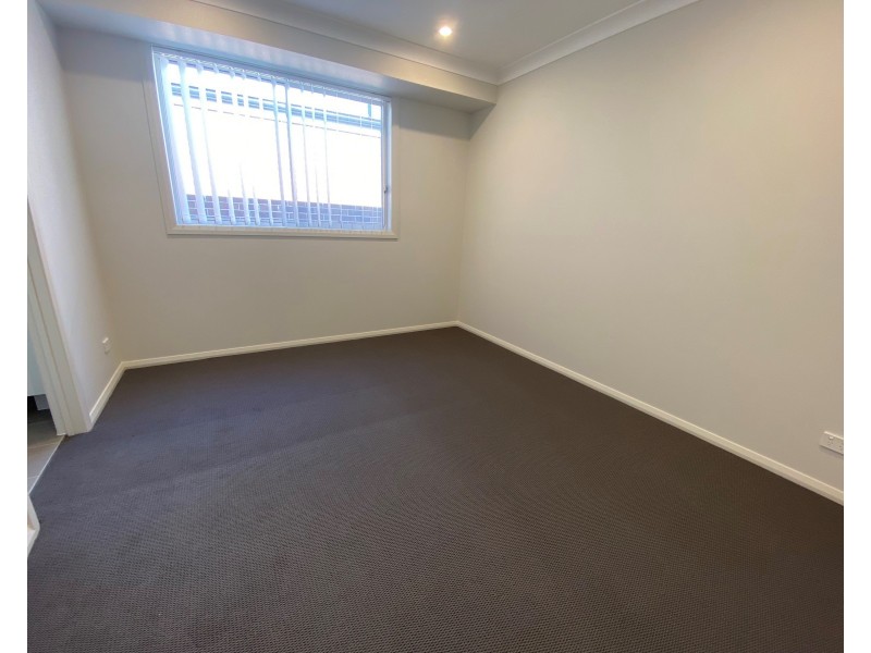 4 Mugagaru St, Austral NSW 2179