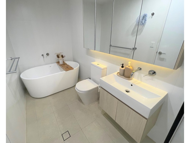 807/6a Atkinson St, Liverpool NSW 2170