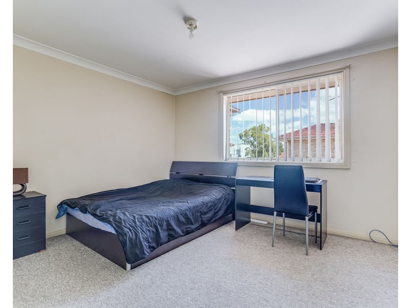 4/25 Flowerdale Road, Liverpool NSW 2170