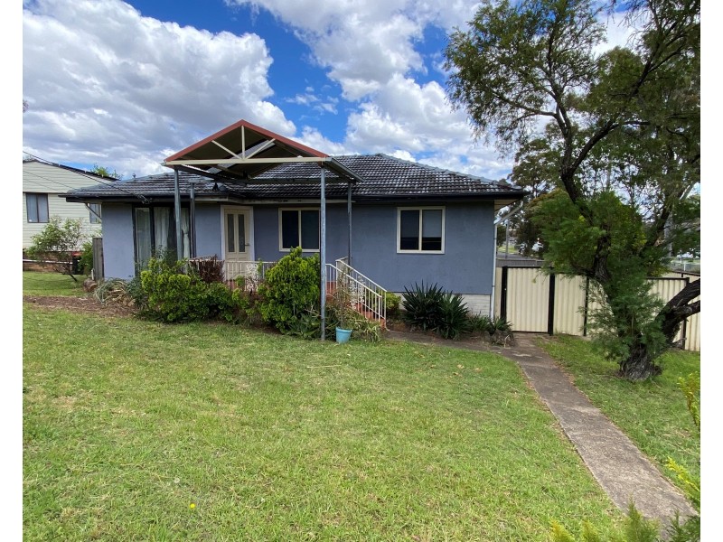 8 Friesian St, Busby NSW 2168
