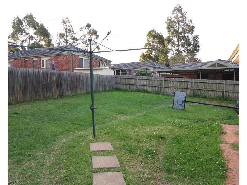 16 Bunroy St, Horningsea Park NSW 2171